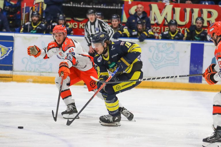 JM-6_Jillian McFarlane 1 - Fife Flyers