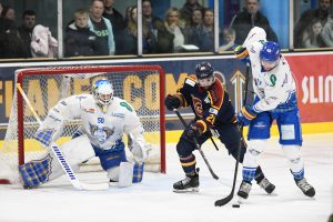 D85_6009 john uwins 1 - Fife Flyers